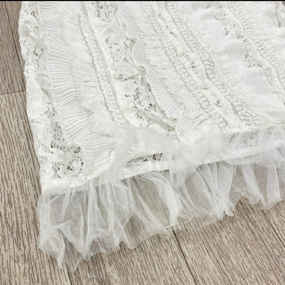 1 M Left 💕NEW POL lace pleated ruffle top - Picture 8 of 14
